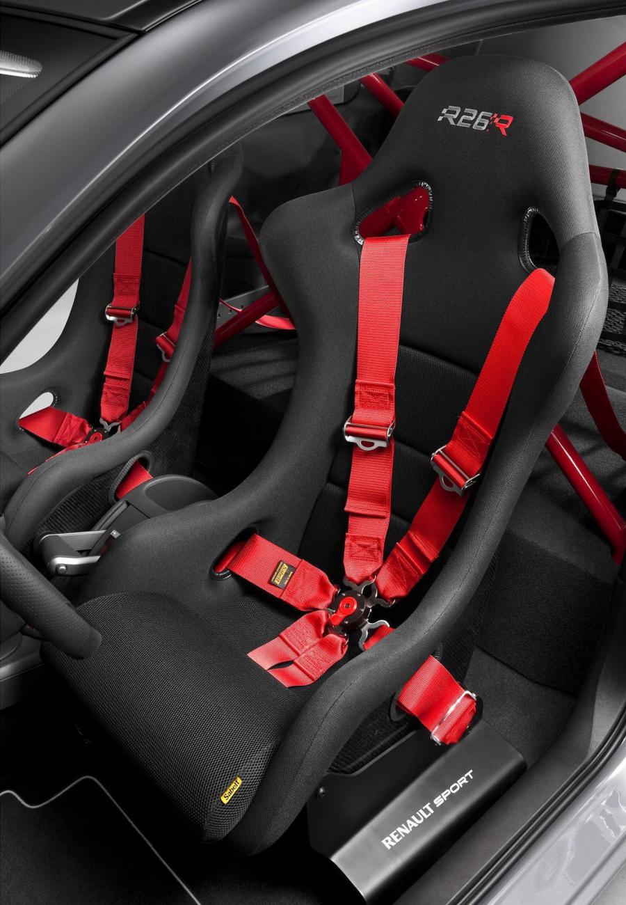  Renault Megane RS R26.R 2008 года  (фото 70 из 86)